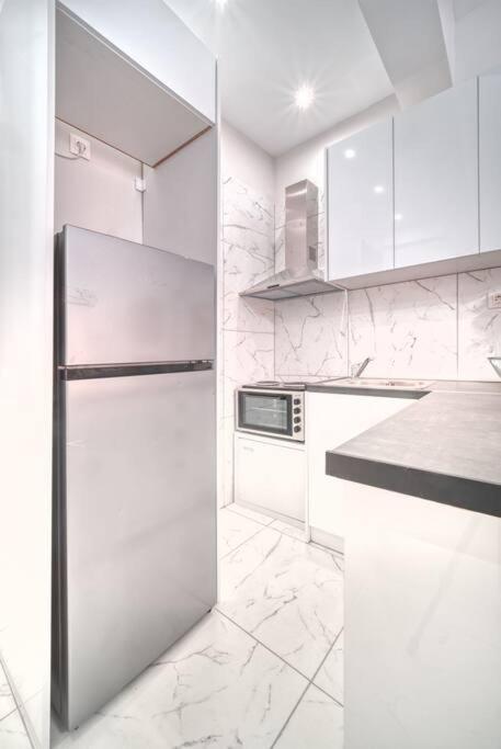Εστία 10 Λεπτά Από Την Ακρόπολη Apartment Athena Bagian luar foto