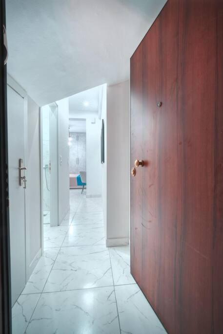 Εστία 10 Λεπτά Από Την Ακρόπολη Apartment Athena Bagian luar foto